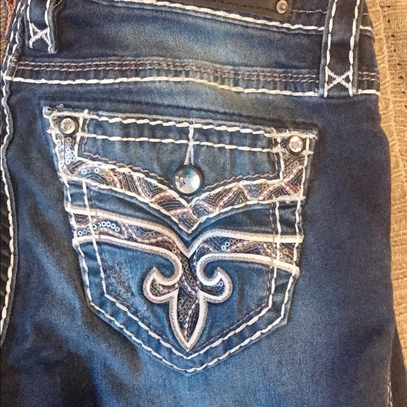 SOLD ❤️❤️ - Picture 5 of 8